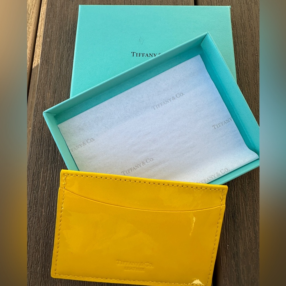 Tiffany & Company patent leather card case. Limited edition color! Brand new - Picture 3 of 5